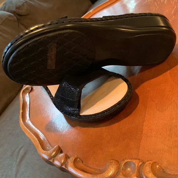 Aravon sandal - Picture 3 of 7